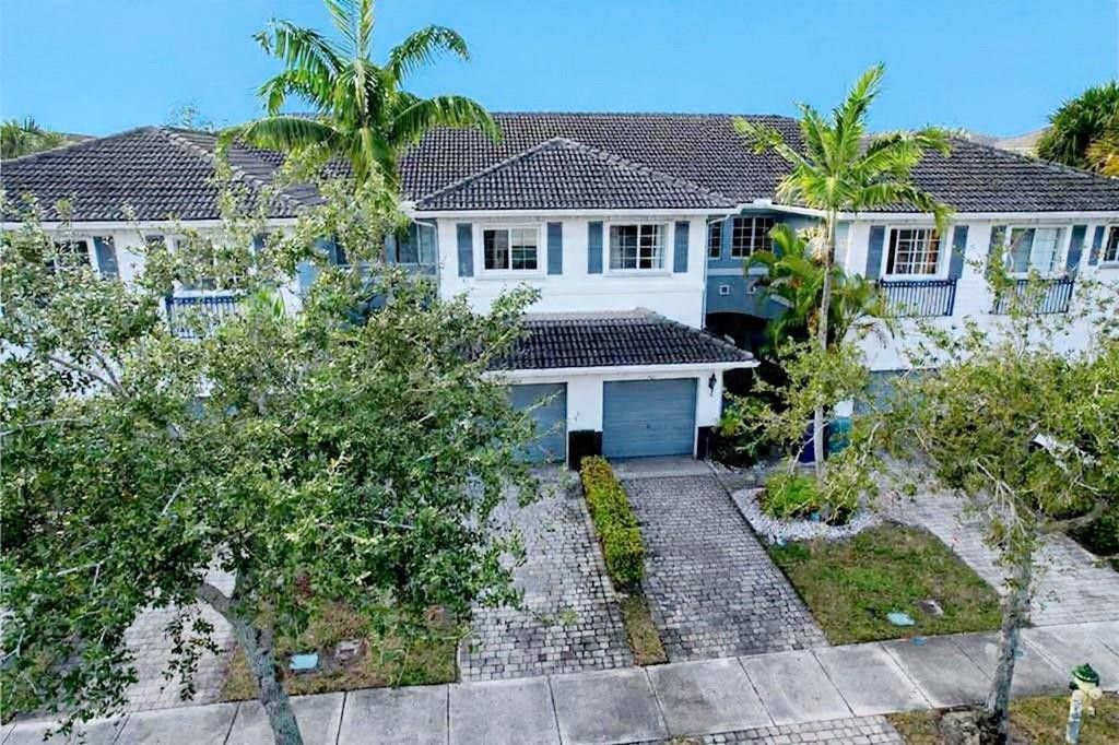 1421 NW 34th Way 1421, Lauderhill, FL 33311