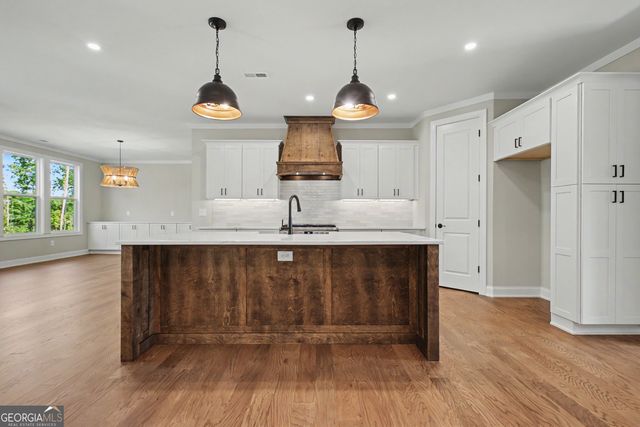 75 Loring Lane, Senoia, GA 30276