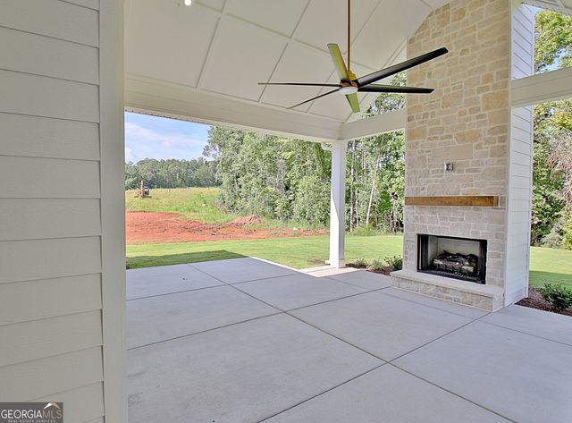 75 Loring Lane, Senoia, GA 30276
