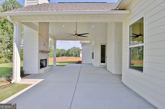 75 Loring Lane, Senoia, GA 30276