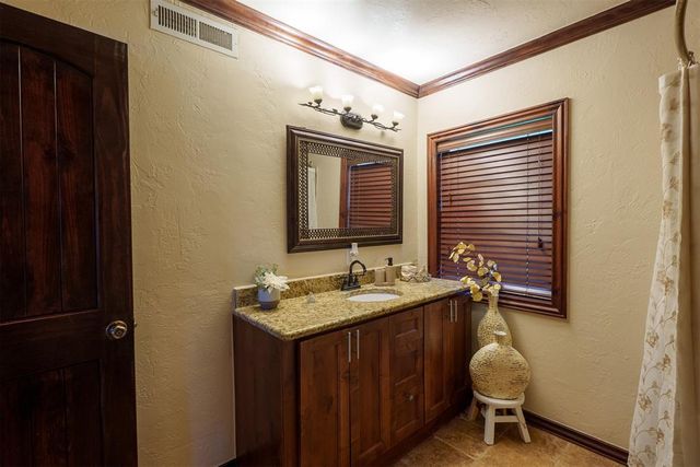 1514 Eisenhower Road, Norman, OK 73069