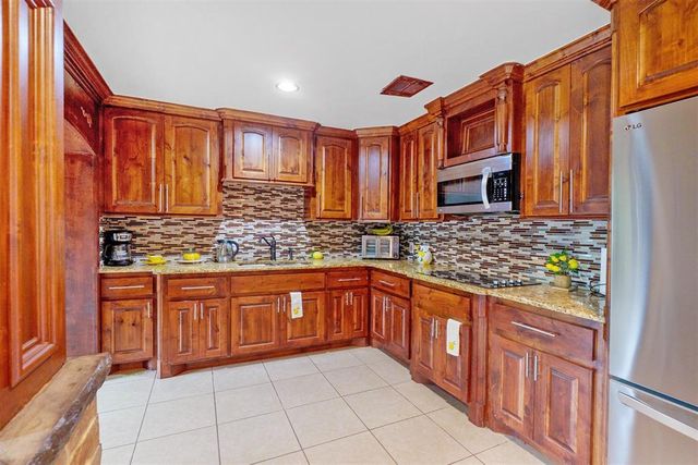 1514 Eisenhower Road, Norman, OK 73069