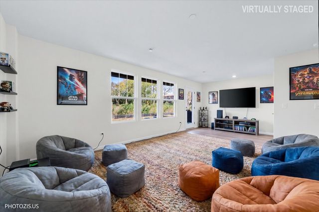 212 Mountain Interval Road 06325, Schaumburg, IL 60193