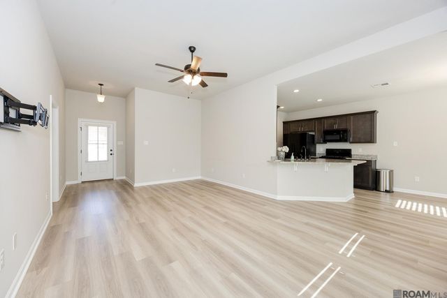 14032 Barrington Ave, Denham Springs, LA 70726