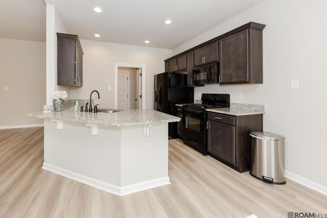 14032 Barrington Ave, Denham Springs, LA 70726