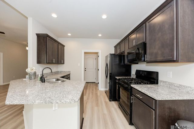 14032 Barrington Ave, Denham Springs, LA 70726