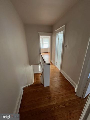 207 HUNTLEY RD, Upper Darby, PA 19082
