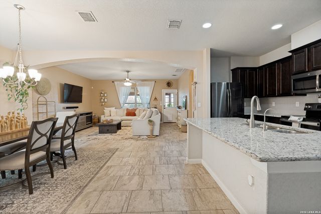 6719 HIBISCUS FLS, San Antonio, TX 78218