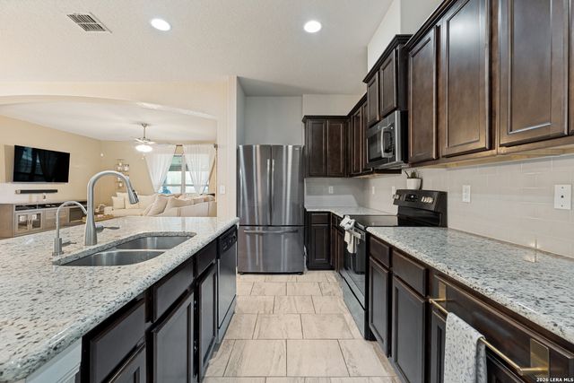 6719 HIBISCUS FLS, San Antonio, TX 78218