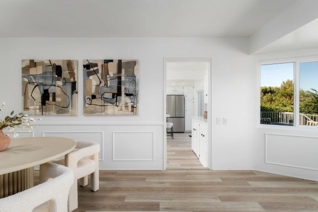 7850 Roseland Dr, La Jolla, CA 92037