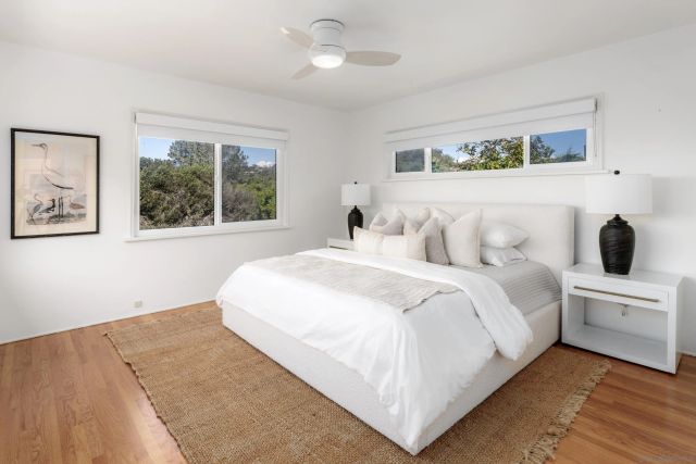 7850 Roseland Dr, La Jolla, CA 92037