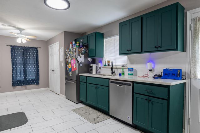 11106 Sagehill Drive, Houston, TX 77089