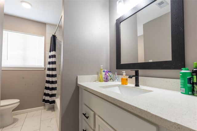 11106 Sagehill Drive, Houston, TX 77089