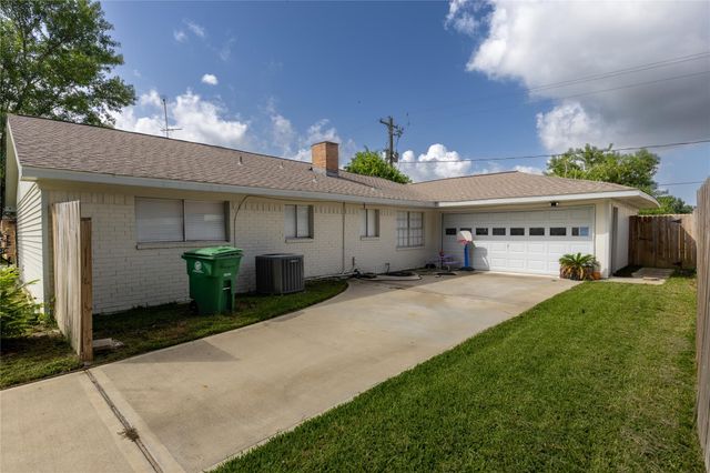 11106 Sagehill Drive, Houston, TX 77089