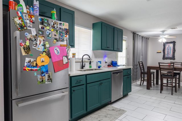 11106 Sagehill Drive, Houston, TX 77089