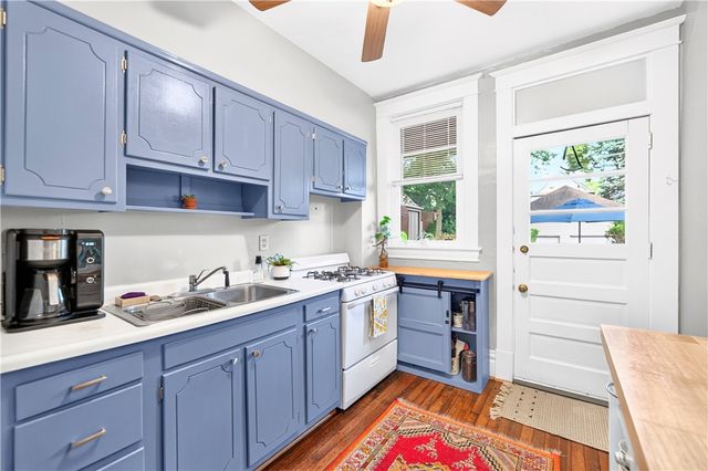 544 S Trenton Avenue, Regent Square, PA 15221