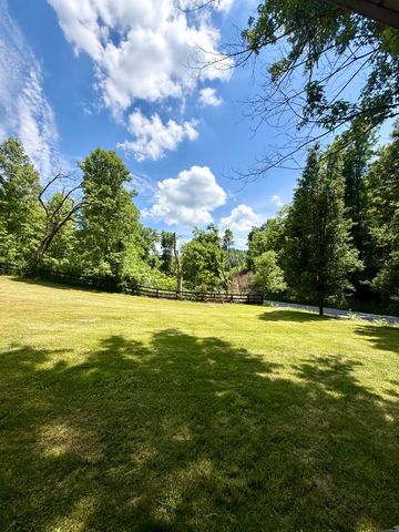 13860 US-421, Mckee, KY 40447
