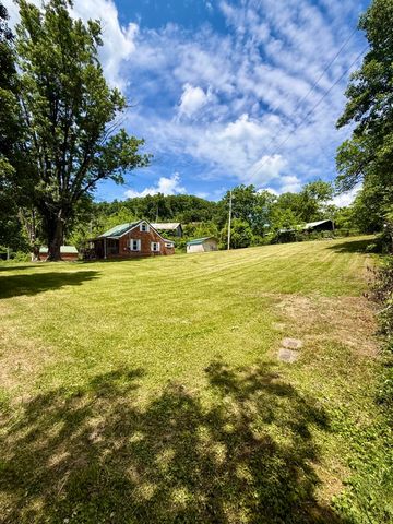 13860 US-421, Mckee, KY 40447