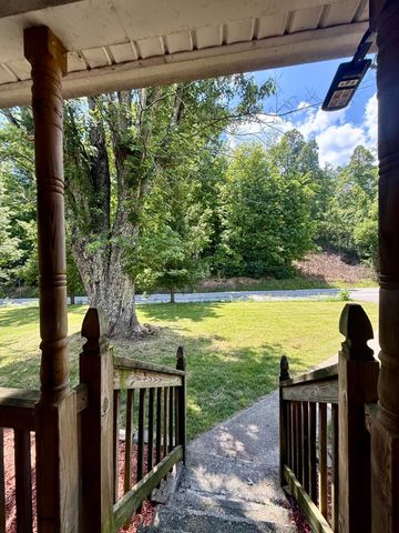 13860 US-421, Mckee, KY 40447