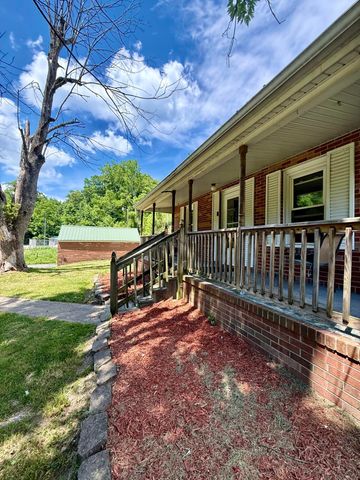 13860 US-421, Mckee, KY 40447