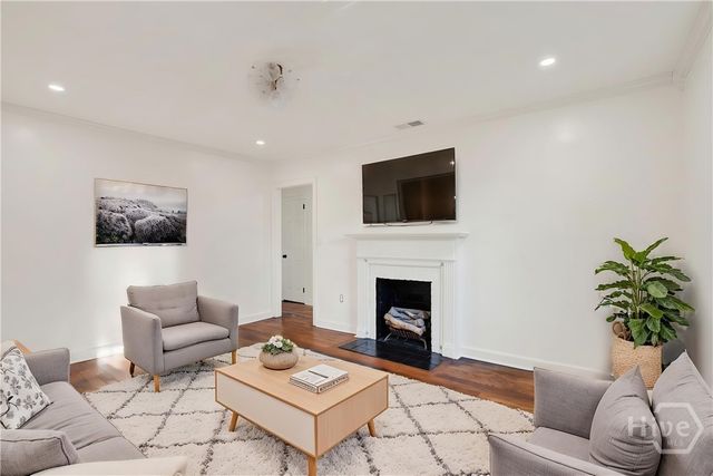 2028 Hawthorne Street, Savannah, GA 31404