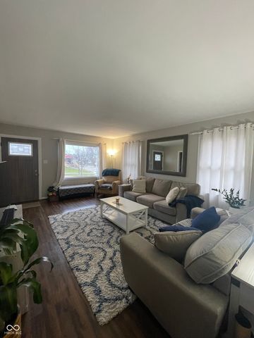 924 Main Street, Beech Grove, IN 46107