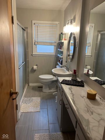 924 Main Street, Beech Grove, IN 46107