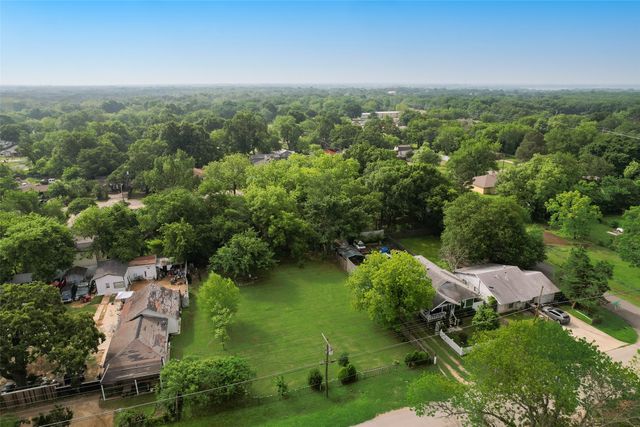 2222 Jordan Valley Road, Dallas, TX 75253