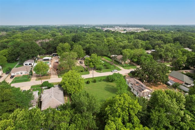 2222 Jordan Valley Road, Dallas, TX 75253