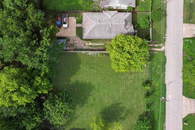 2222 Jordan Valley Road, Dallas, TX 75253