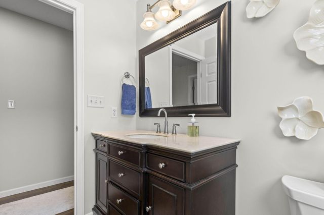 898 Country Club Drive, Howard, OH 43028