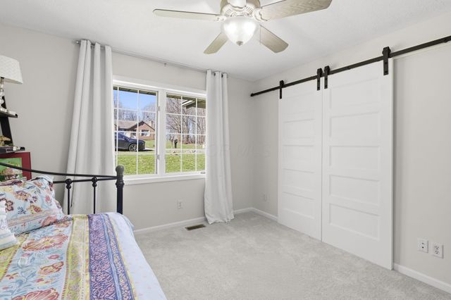 898 Country Club Drive, Howard, OH 43028