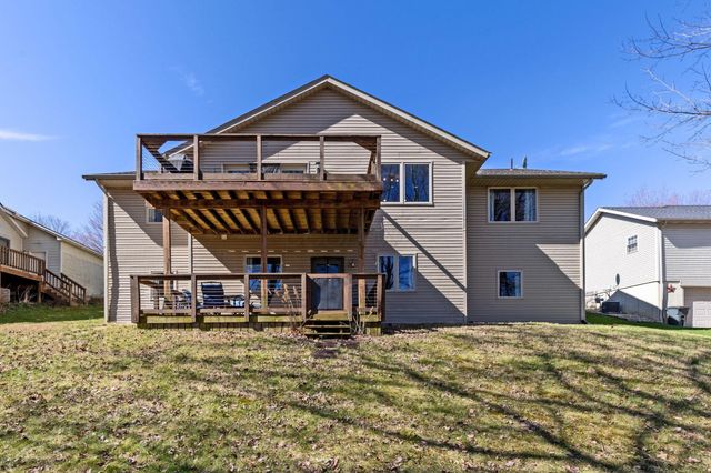 898 Country Club Drive, Howard, OH 43028