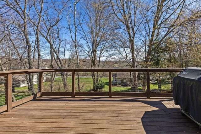 898 Country Club Drive, Howard, OH 43028