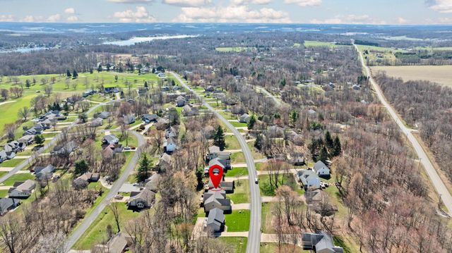 898 Country Club Drive, Howard, OH 43028