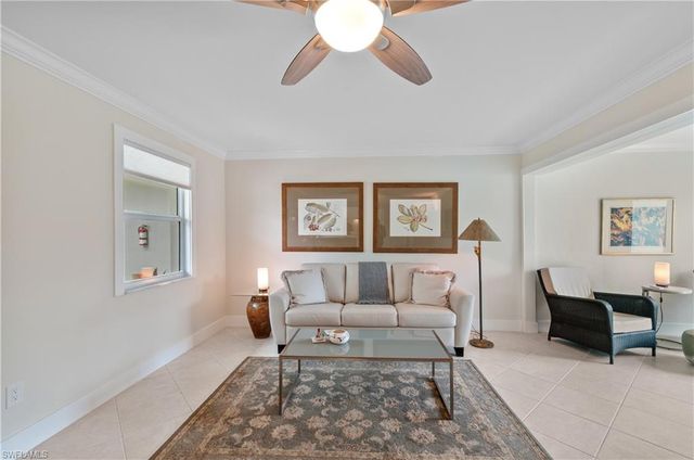 661 12th AVE S 661, Naples, FL 34102