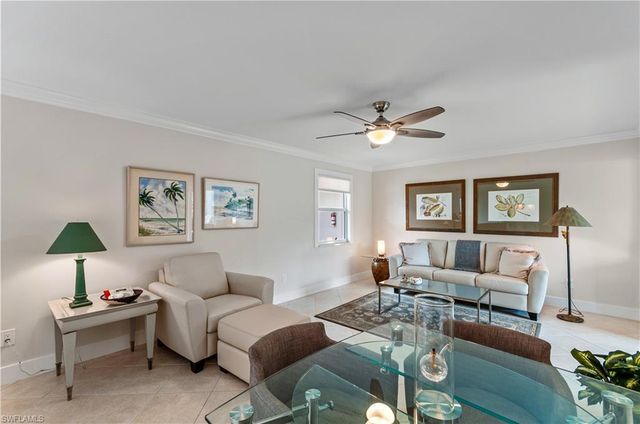 661 12th AVE S 661, Naples, FL 34102