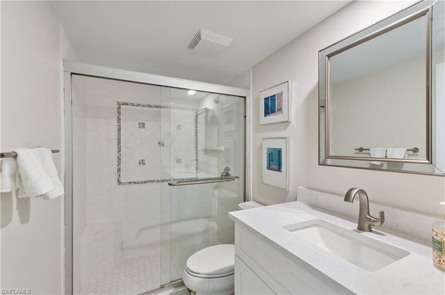 661 12th AVE S 661, Naples, FL 34102