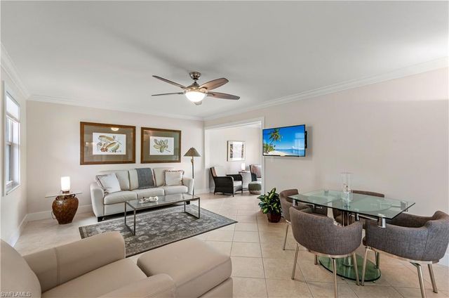 661 12th AVE S 661, Naples, FL 34102
