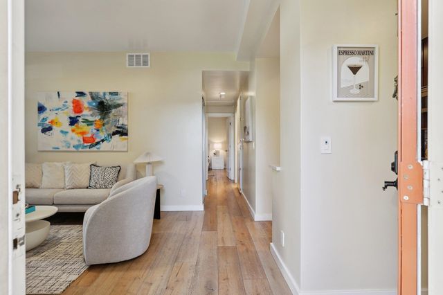 6967 Stagecoach Rd D, Dublin, CA 94568