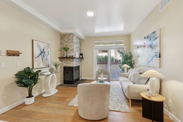 6967 Stagecoach Rd D, Dublin, CA 94568