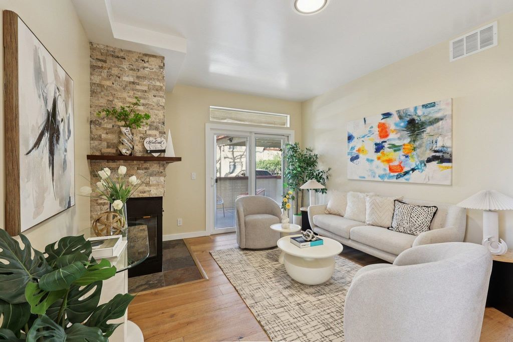 6967 Stagecoach Rd D, Dublin, CA 94568