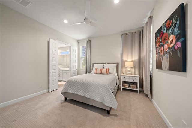 502 W Donovan Street A, Houston, TX 77091