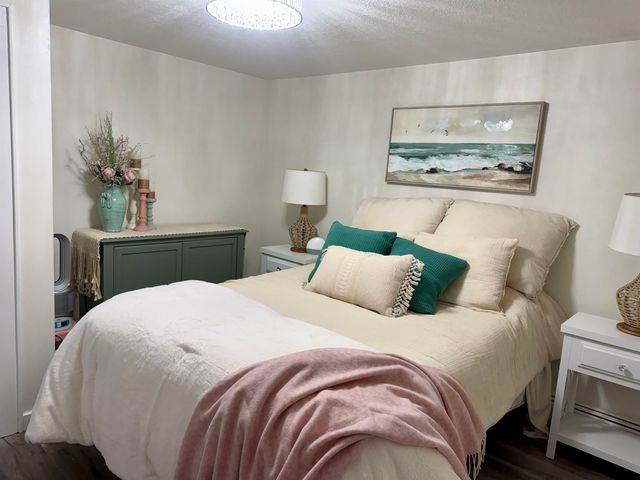 9 Bay Shore Drive, Bay City, MI 48706