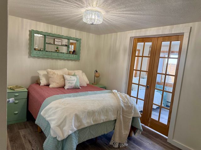 9 Bay Shore Drive, Bay City, MI 48706