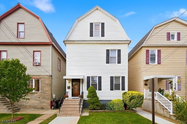 15 Boyle Pl, Elizabeth City, NJ 07202