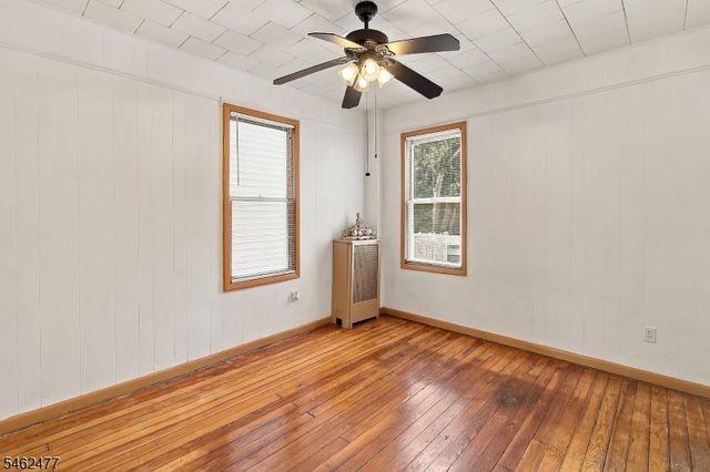 15 Boyle Pl, Elizabeth City, NJ 07202