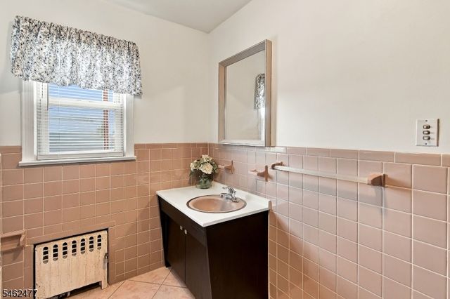 15 Boyle Pl, Elizabeth City, NJ 07202