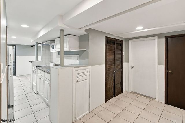 15 Boyle Pl, Elizabeth City, NJ 07202