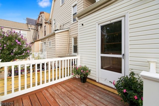 15 Boyle Pl, Elizabeth City, NJ 07202